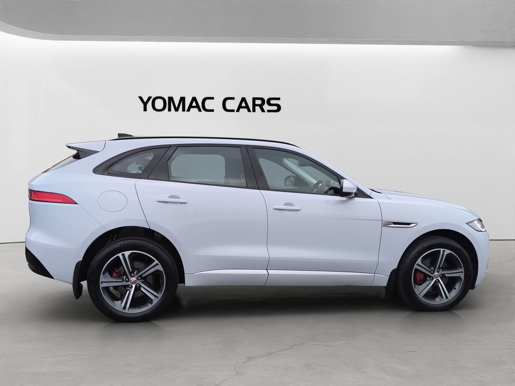 2019 Jaguar F-Pace