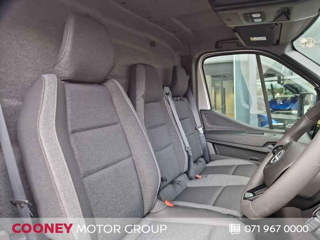 2025 Nissan Interstar