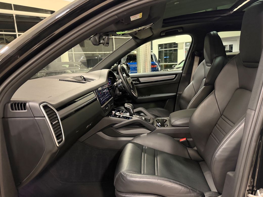 2023 Porsche Cayenne