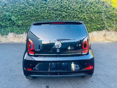 2018 Volkswagen up!