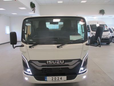2024 Isuzu NPR