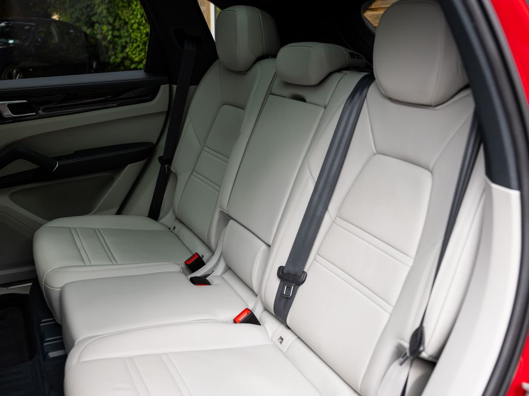 2022 Porsche Cayenne