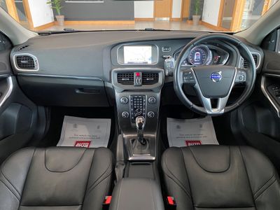 2015 Volvo V40