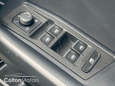 2025 Volkswagen T-Roc