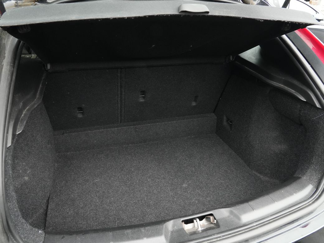 2017 Volvo V40