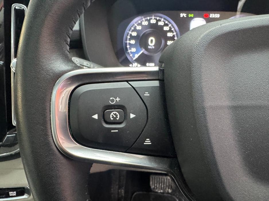 2020 Volvo XC40