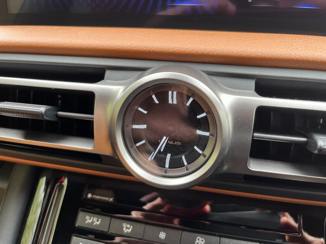 2021 Lexus IS 300h