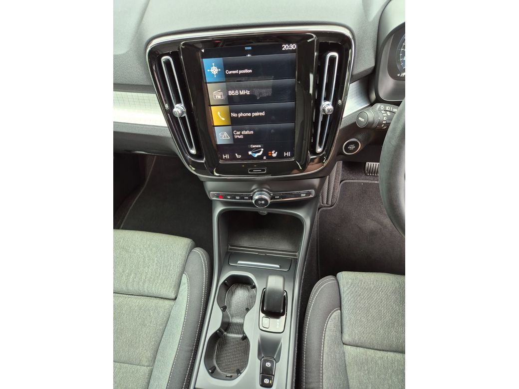 2022 Volvo XC40