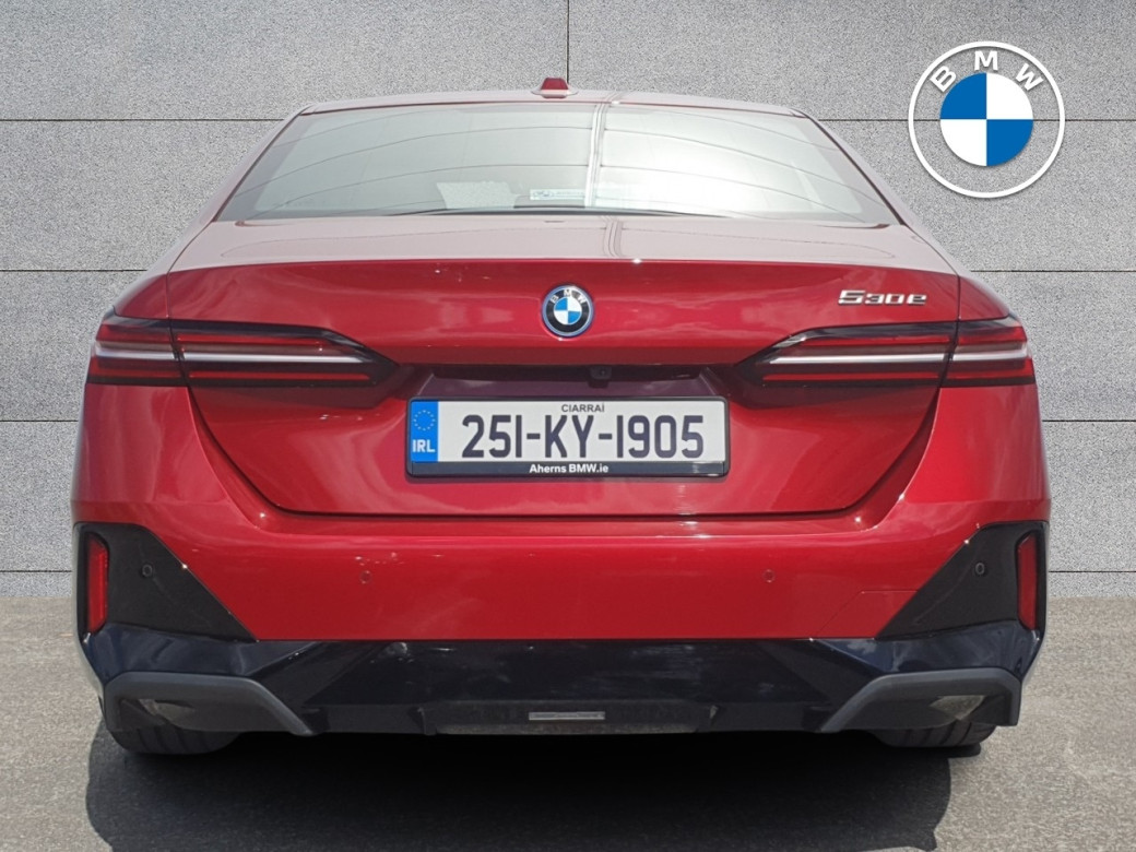 2025 BMW 530