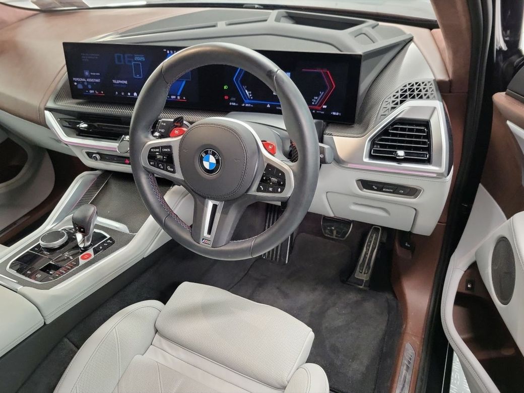 2025 BMW XM