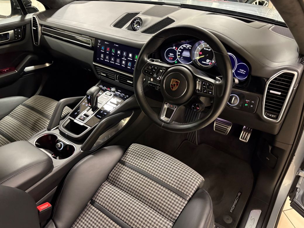 2022 Porsche Cayenne