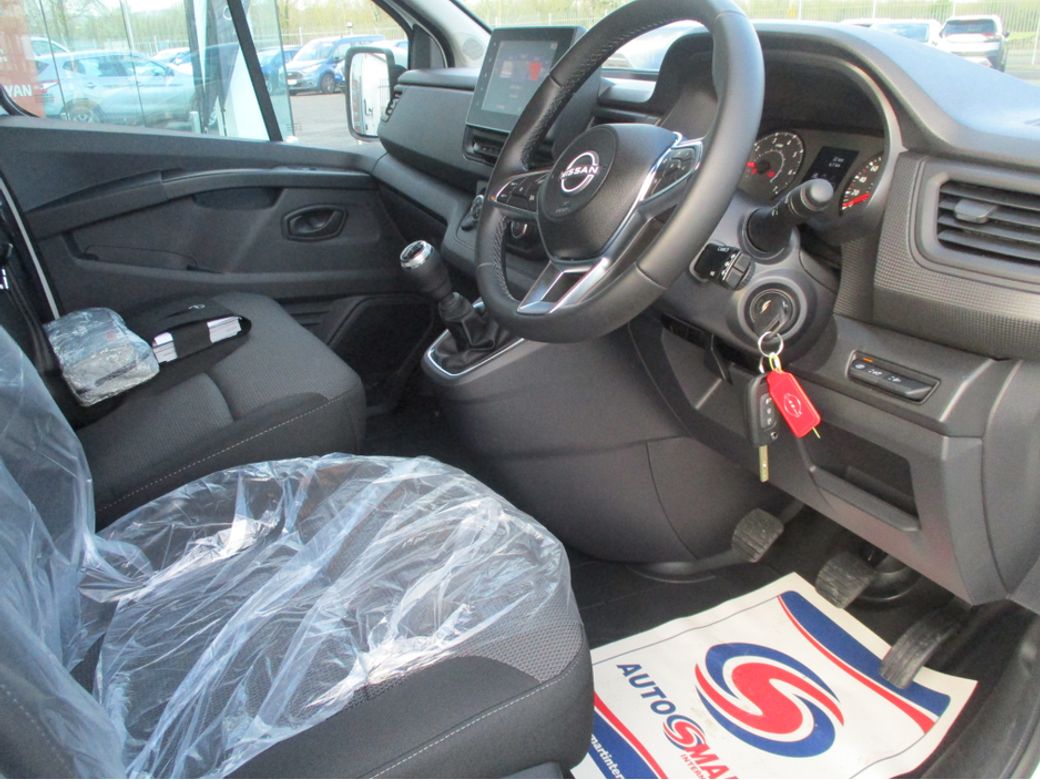 2025 Nissan Primastar