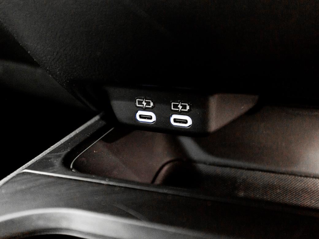 2024 Lexus UX 300e