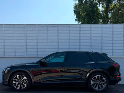 2022 Audi e-tron