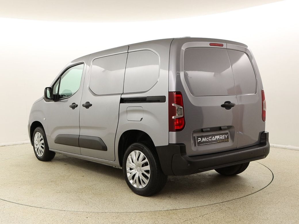 2021 Peugeot Partner