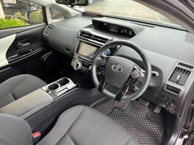 2018 Toyota Prius Alpha