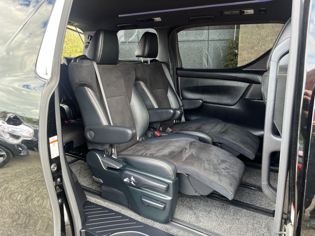 2021 Toyota Alphard