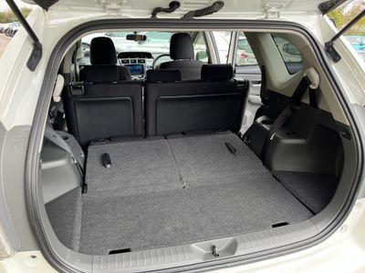 2014 Toyota Prius Alpha