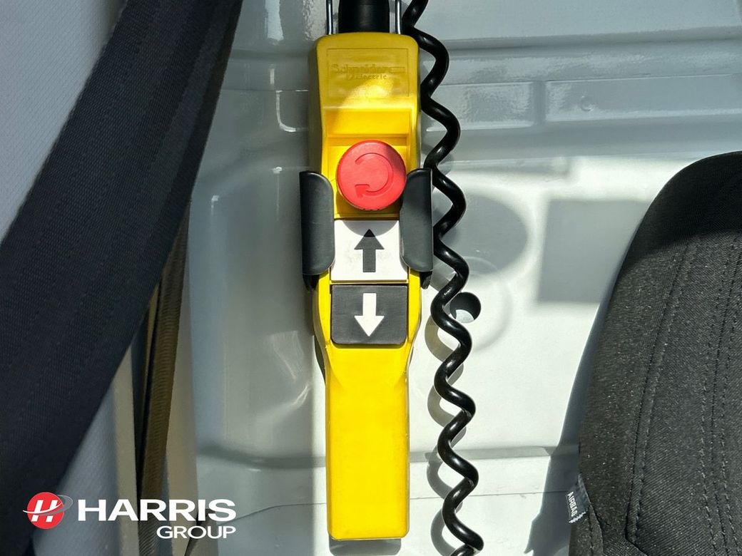 2022 White Maxus Deliver 9