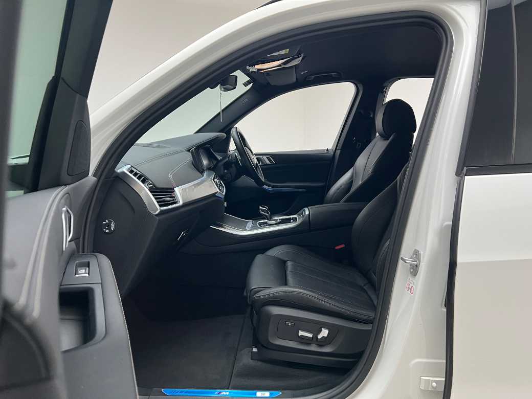 2023 BMW X5