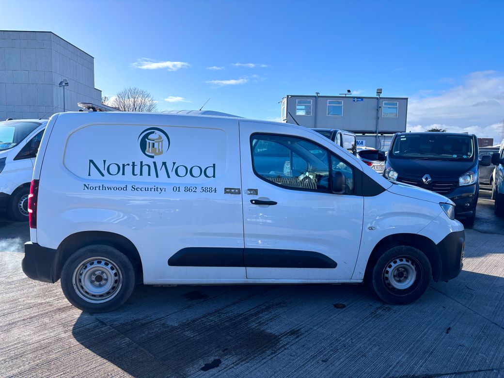 2021 Peugeot Partner