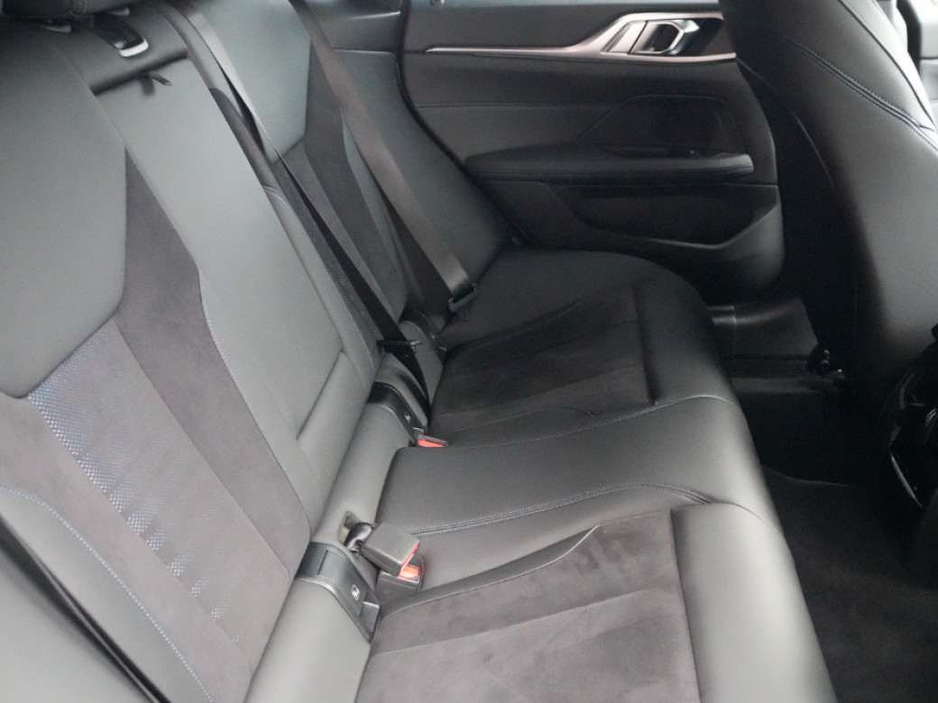 2023 BMW i4