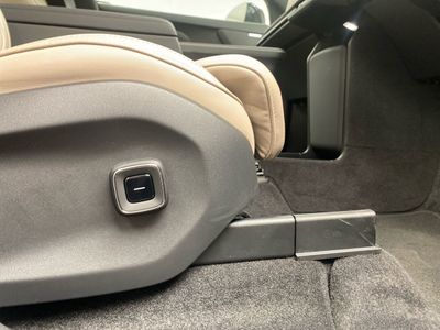 2027 Volvo EX60
