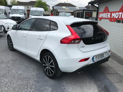 2017 Volvo V40