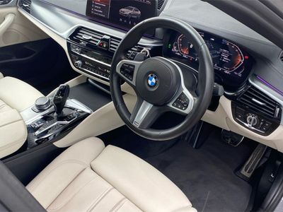 2022 BMW 5 Series