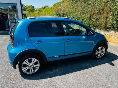 2017 Volkswagen up!