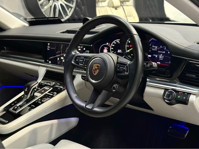 2023 Porsche Panamera