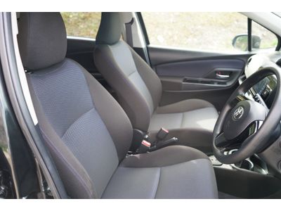 2016 Toyota Vitz