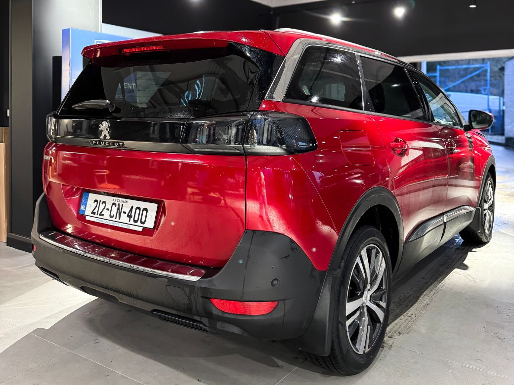 2021 Peugeot 5008