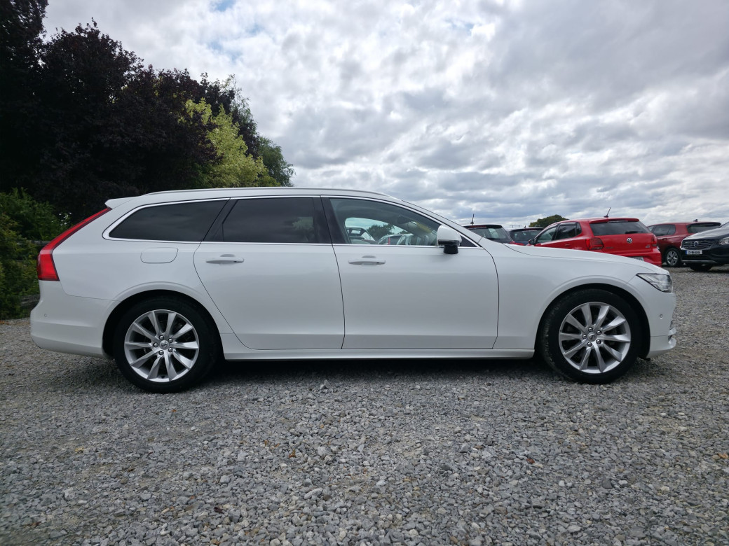 2020 Volvo V90