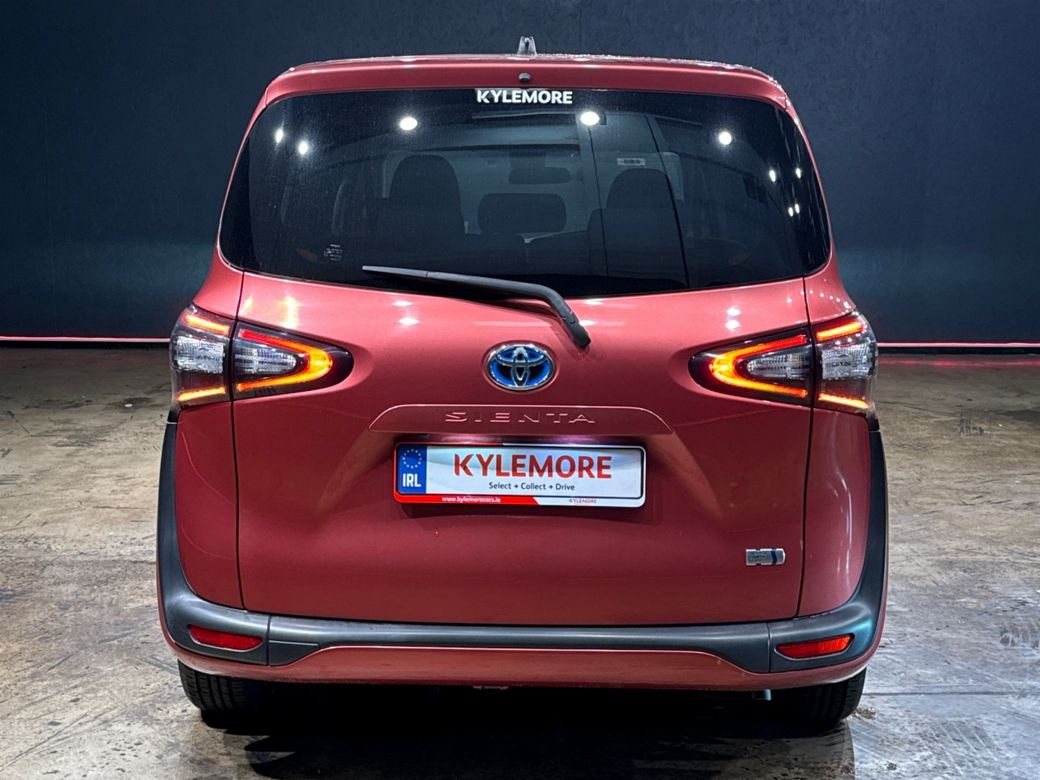 2016 Toyota Sienta