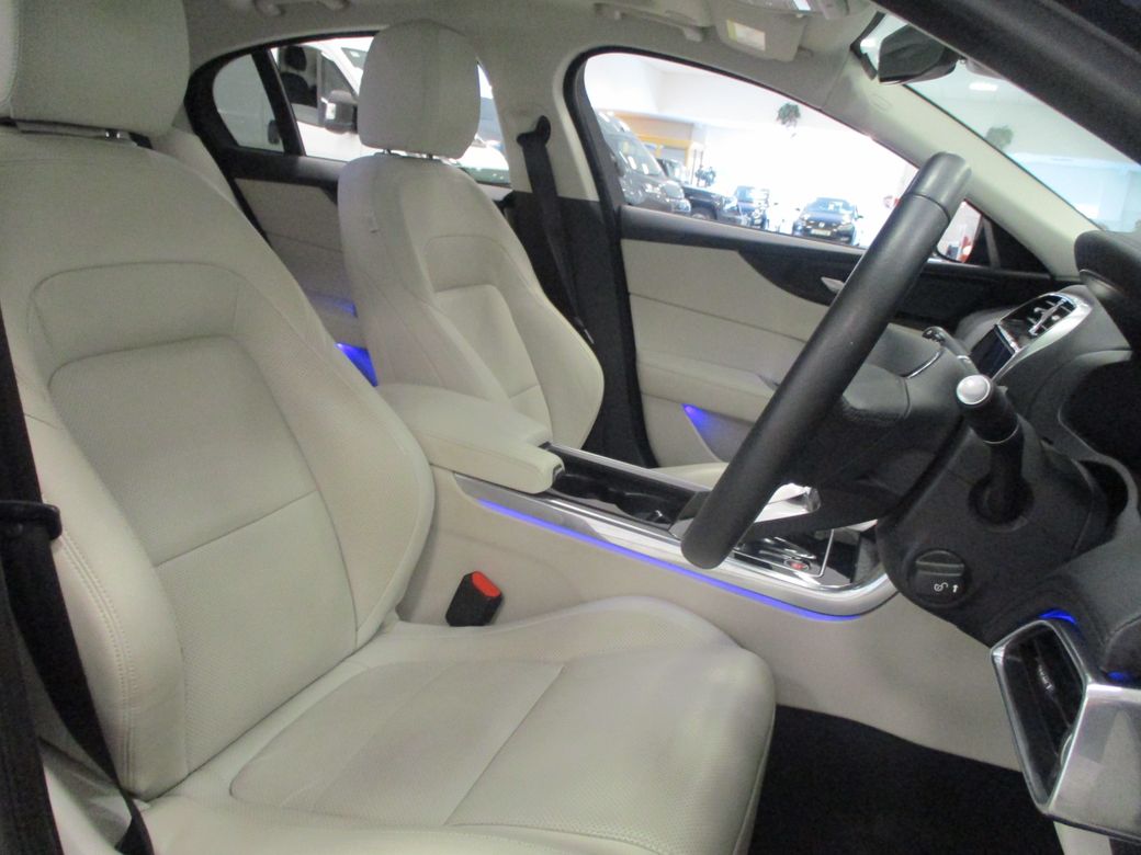 2024 Jaguar XE