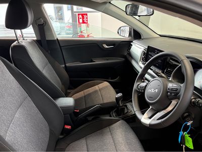 2025 Kia Stonic