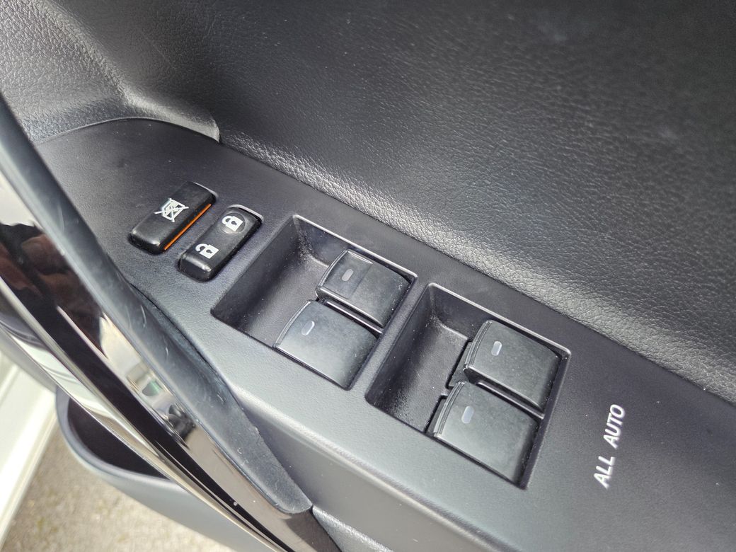 2016 Toyota Auris