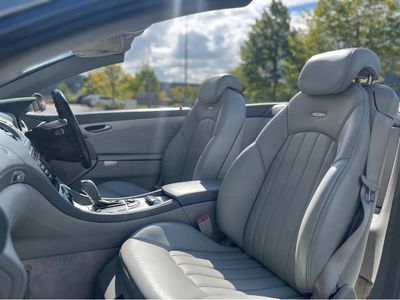 2004 Mercedes-Benz SL Class