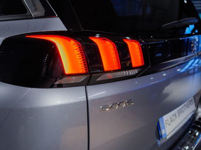 2023 Peugeot 5008