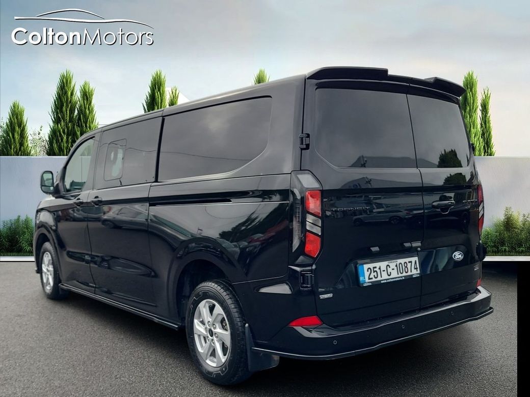 2025 Ford Transit Custom