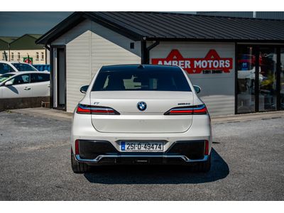2025 BMW i7