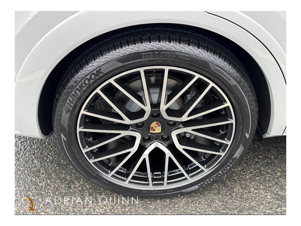 2024 Porsche Cayenne