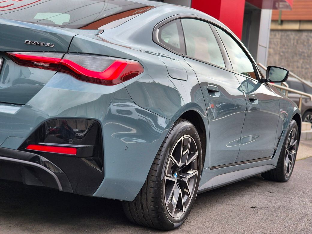 2025 BMW i4