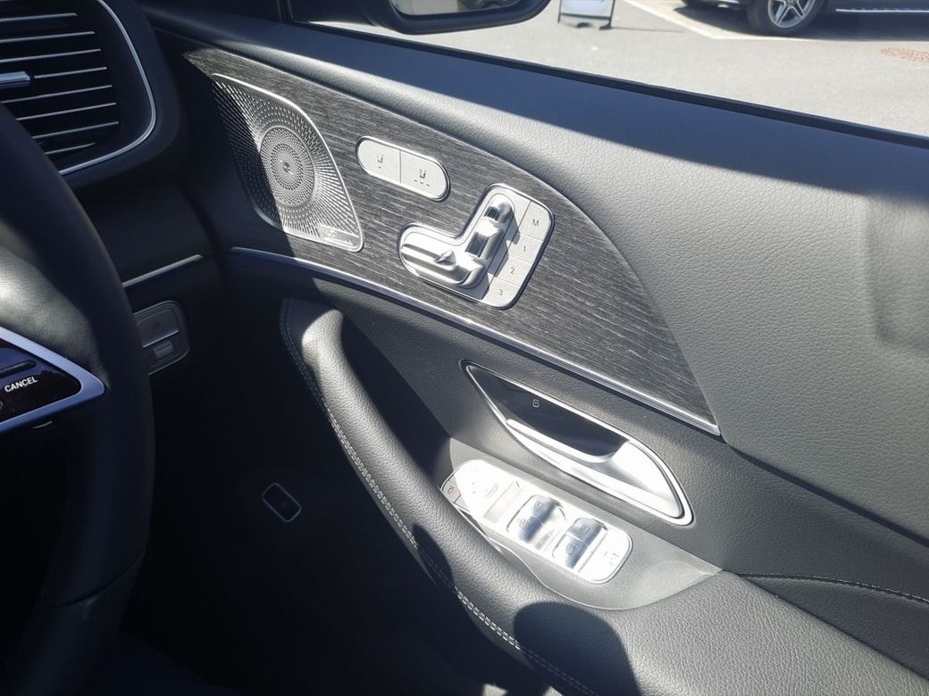 2025 Mercedes-Benz GLE Class
