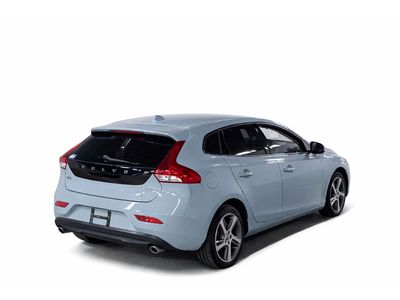 2018 Volvo V40