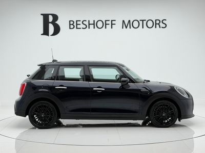2022 Mini Hatch