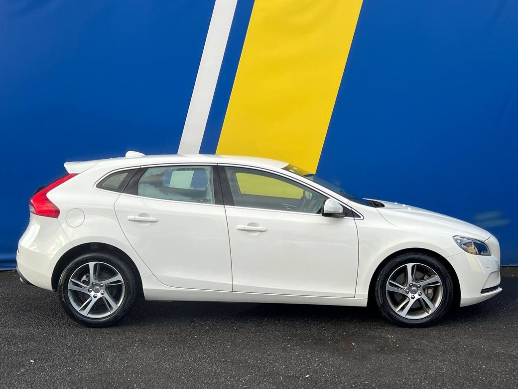 2016 Volvo V40