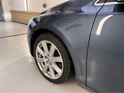 2017 Volvo V40