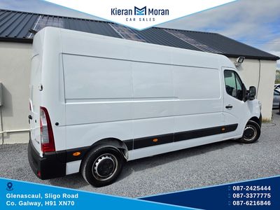 2022 Renault Master